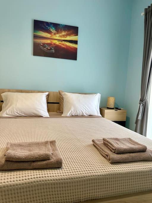 Seaside Escape Apartments - Poseidon Palaiá Fókaia エクステリア 写真