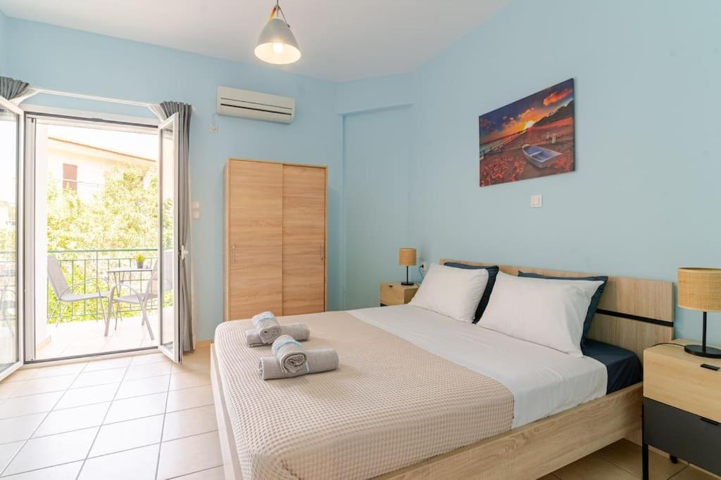 Seaside Escape Apartments - Poseidon Palaiá Fókaia エクステリア 写真