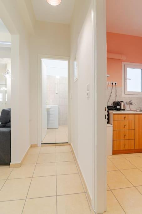 Seaside Escape Apartments - Poseidon Palaiá Fókaia エクステリア 写真