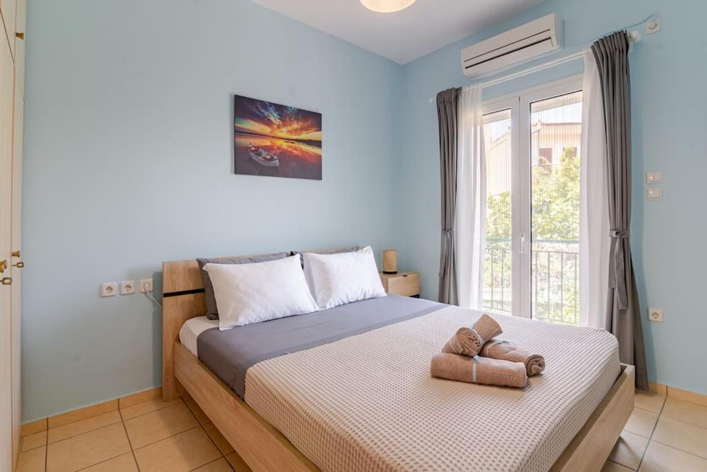 Seaside Escape Apartments - Poseidon Palaiá Fókaia エクステリア 写真